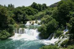 04_06_2006-Krka-Wasserfaelle-9-Landschaft